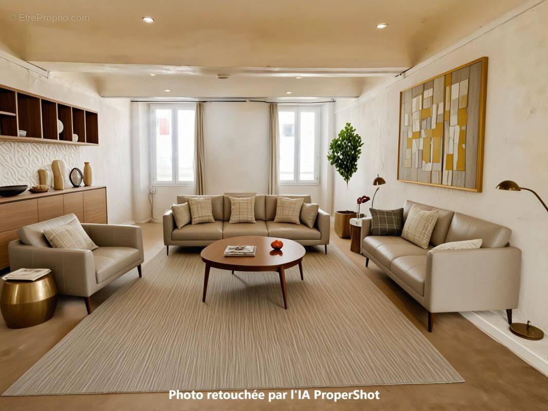 Appartement à SOLLIES-PONT