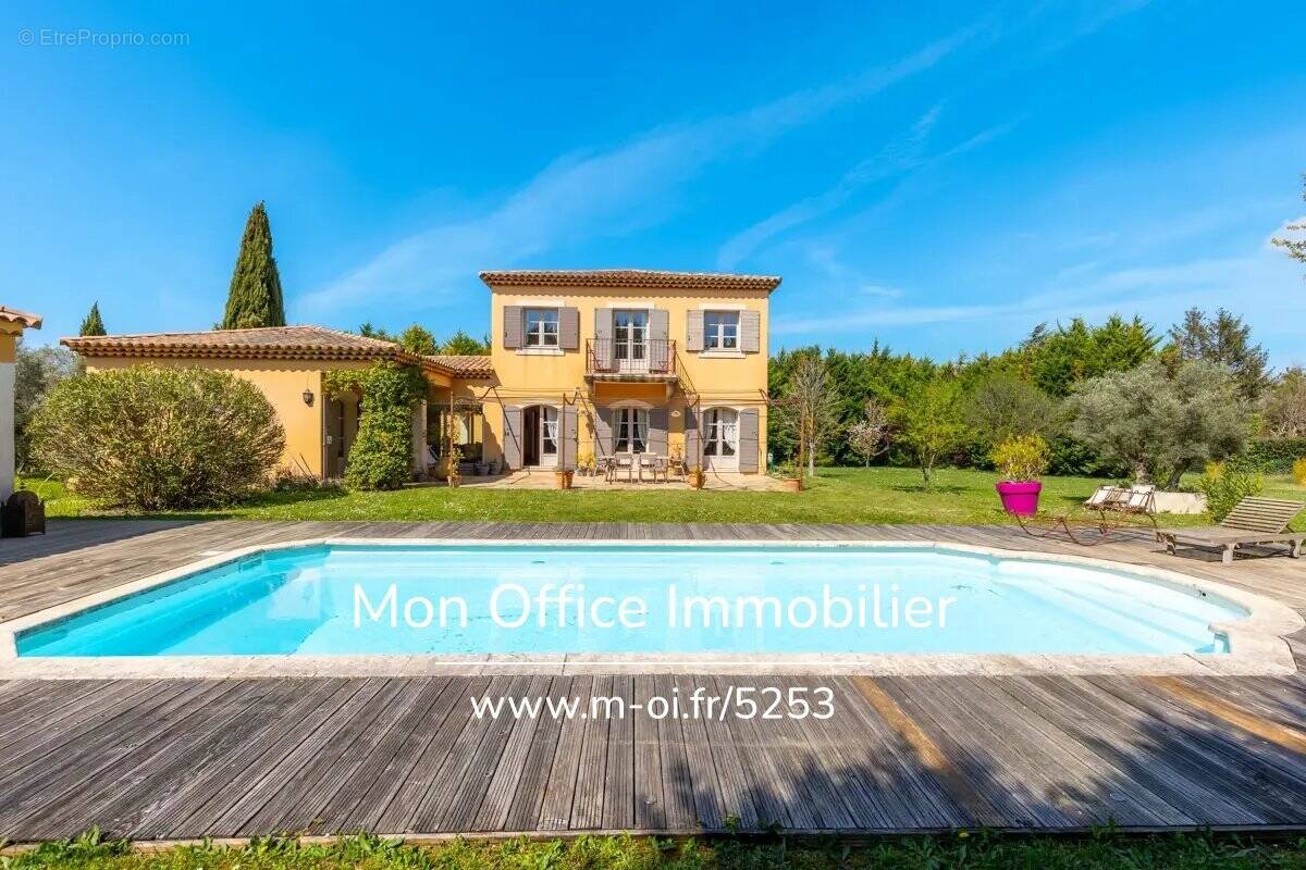 Maison à CABRIES