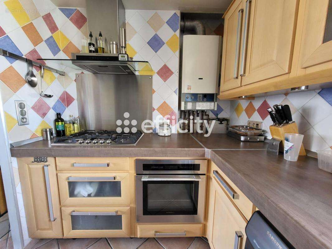 Appartement à MARSEILLE-10E