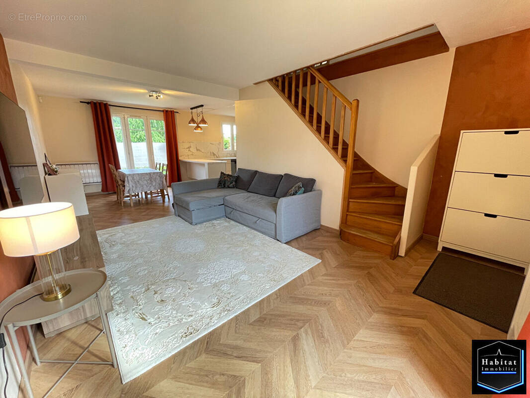 Maison à OTHIS
