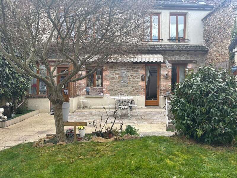 Maison à PONT-SUR-SEINE
