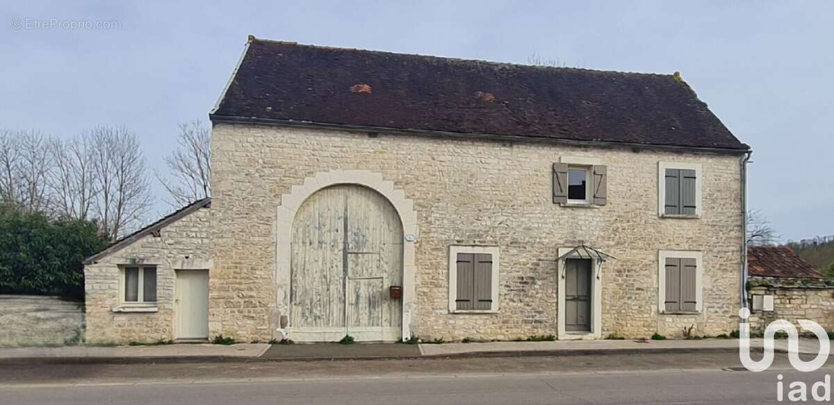 Photo 1 - Maison à TONNERRE