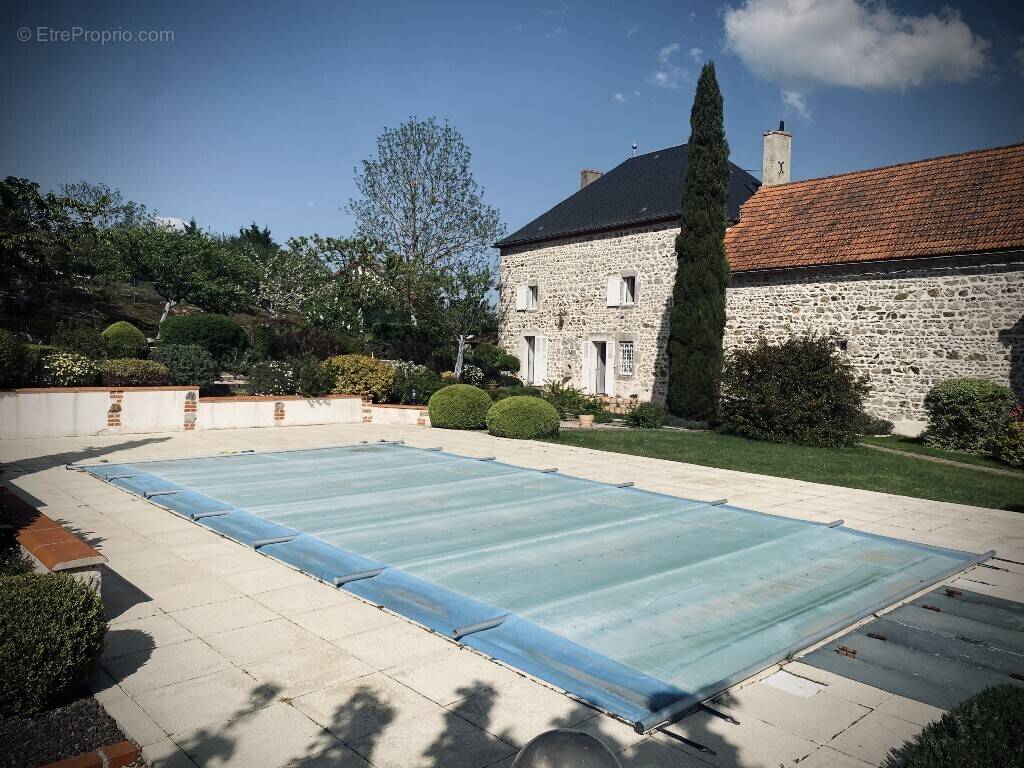 Maison à GANNAT