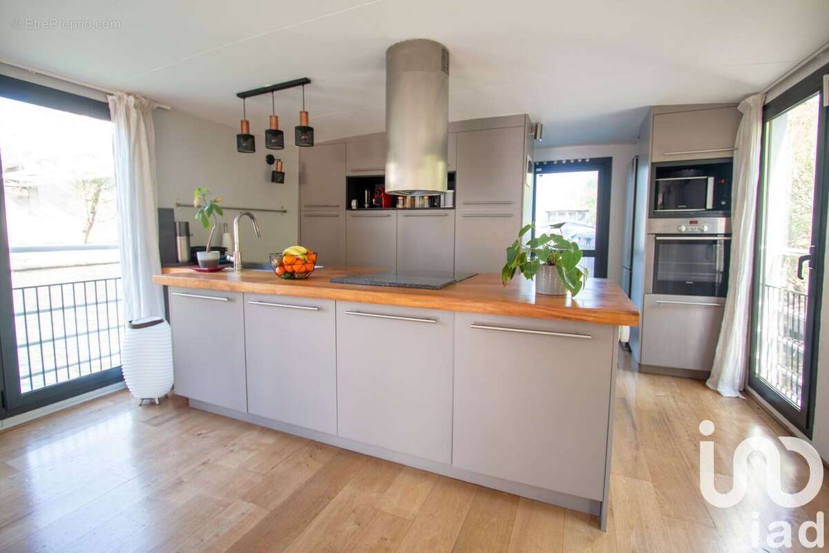 Photo 3 - Maison à LEVALLOIS-PERRET