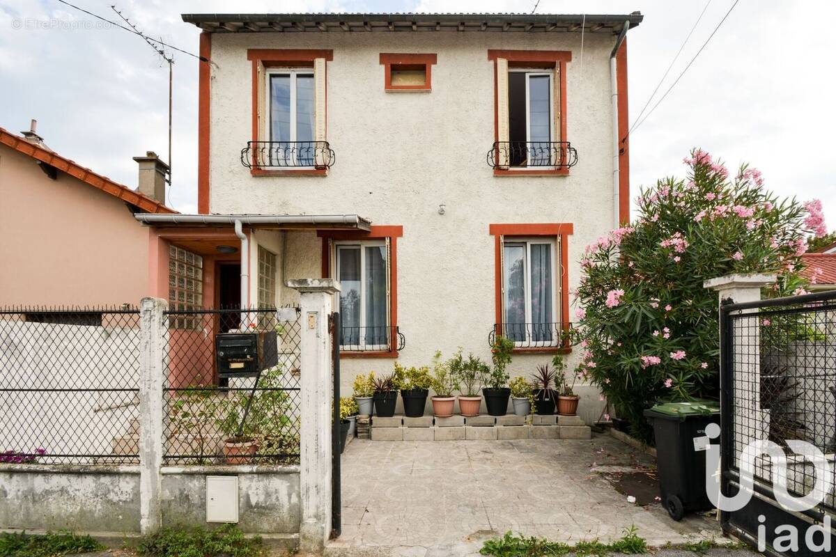 Photo 1 - Maison à LE BLANC-MESNIL