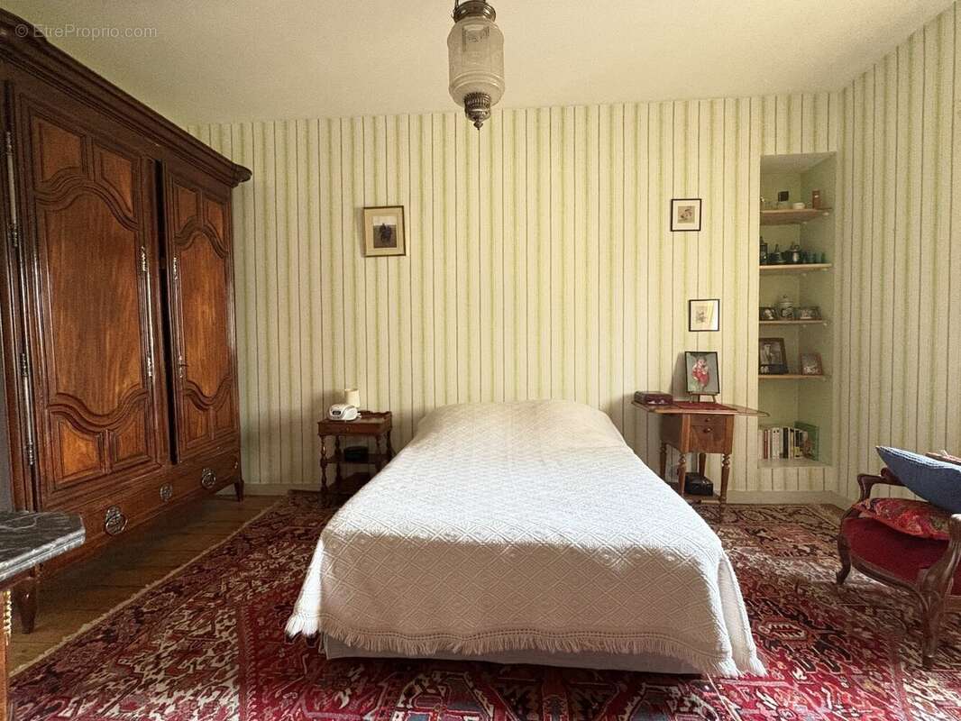 Maison à COGNAC