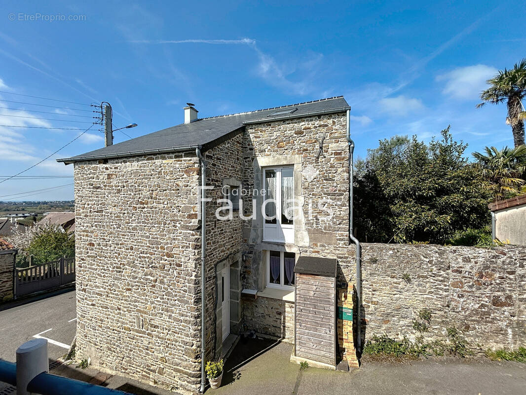 Maison à BARNEVILLE-CARTERET