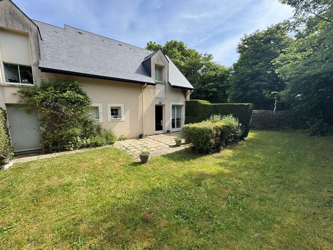 Maison à PONT-L&#039;EVEQUE