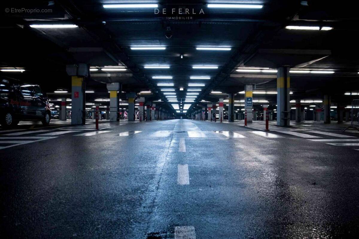 Parking à PARIS-13E