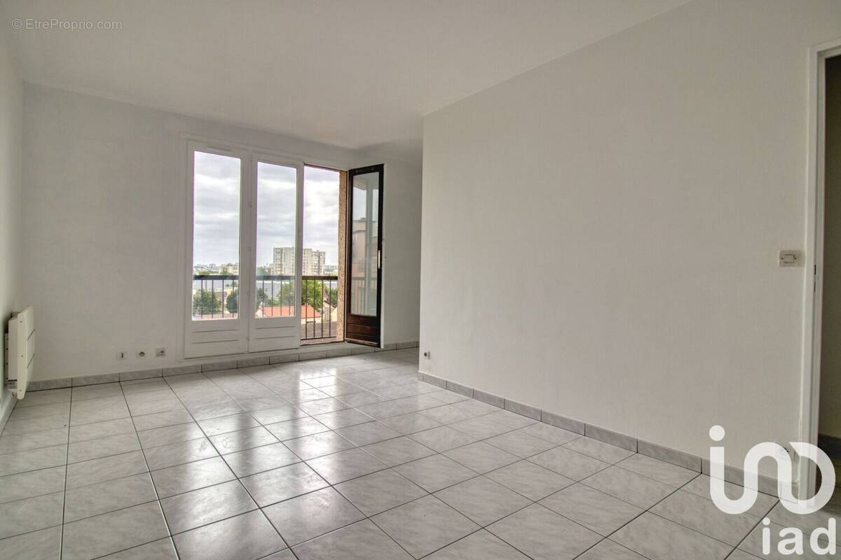 Photo 1 - Appartement à LE BOURGET