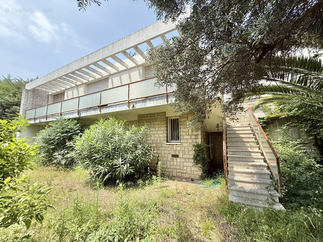 Maison à HYERES