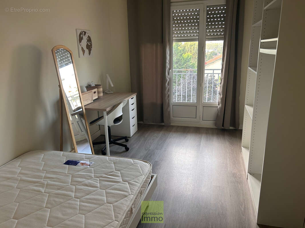 Appartement à BRON