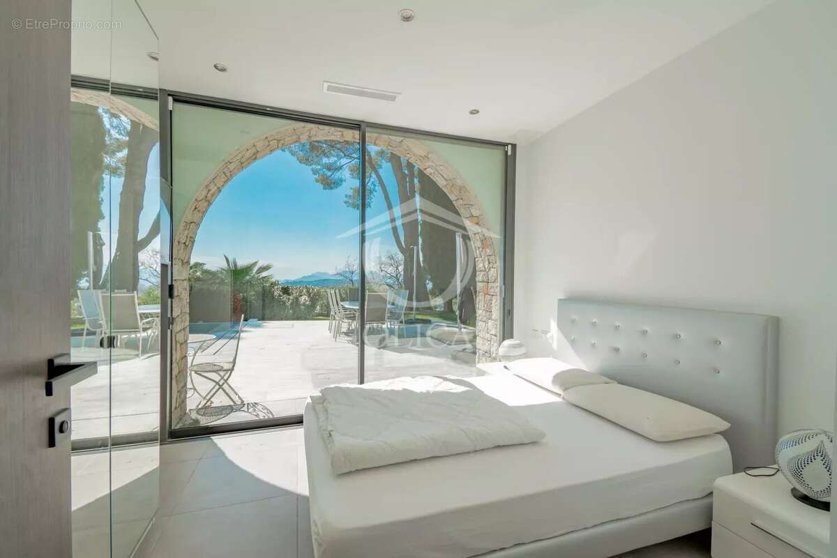 Maison à MOUGINS
