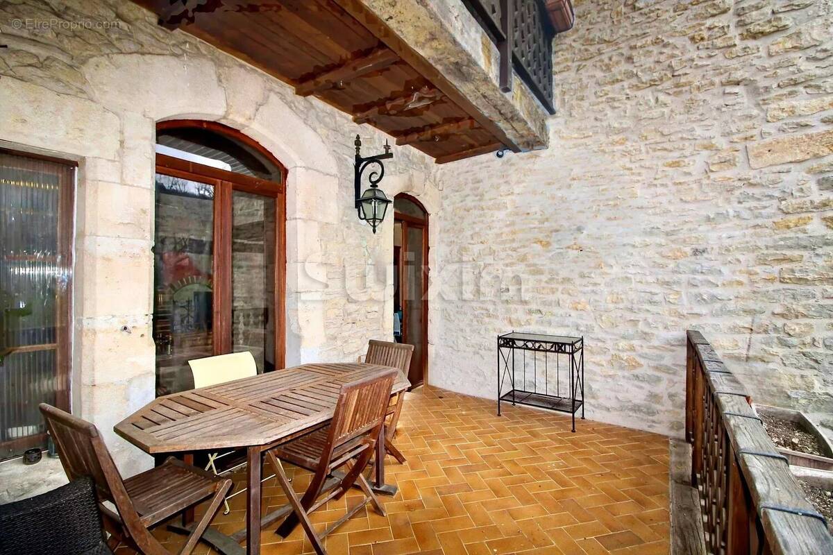 Maison à ORNANS