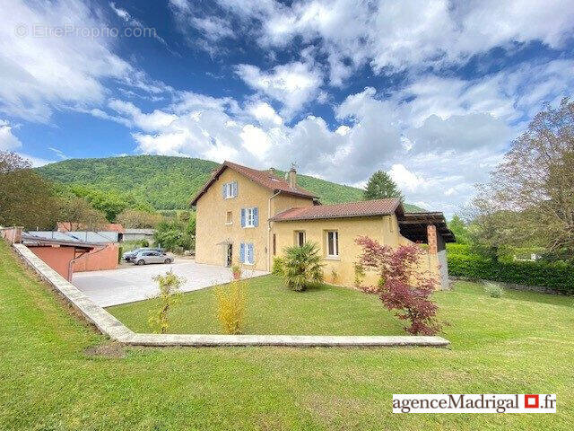 Maison à VOIRON