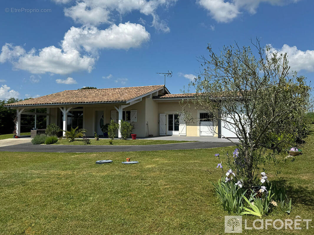 Maison à LANGOIRAN