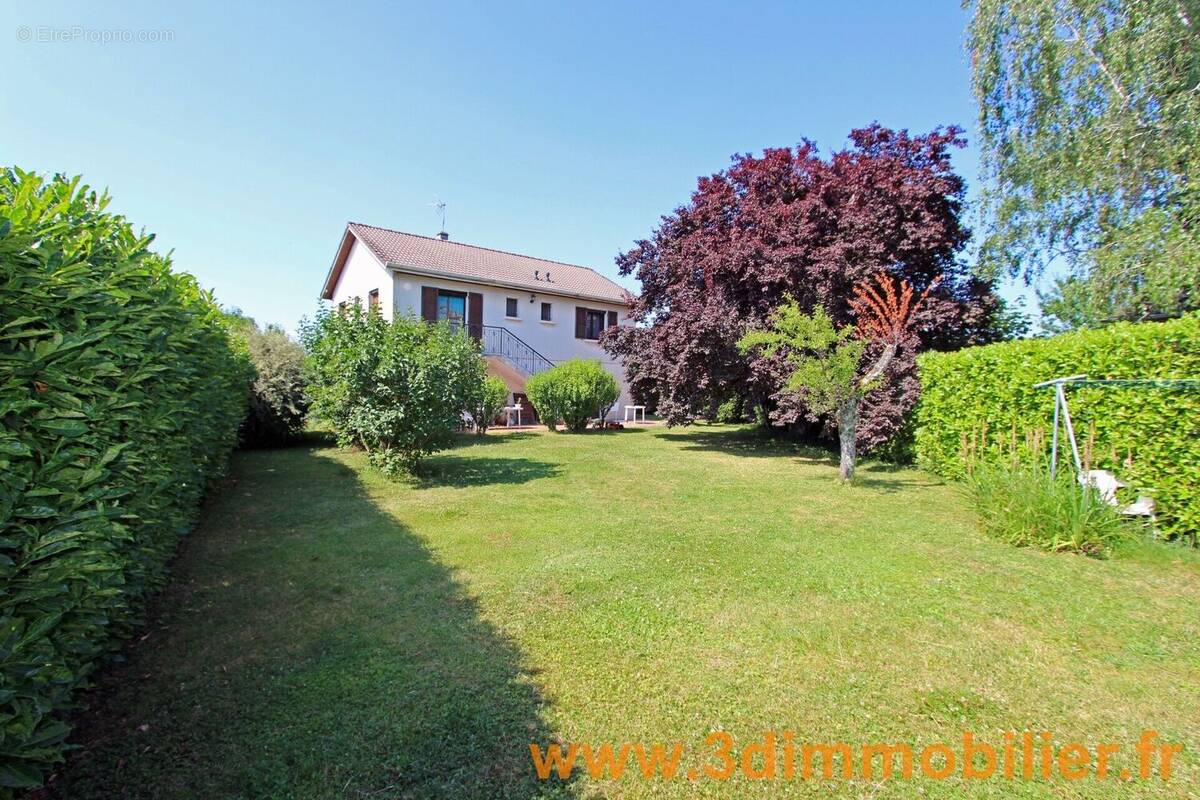 Photo 1 - Maison à LONS-LE-SAUNIER