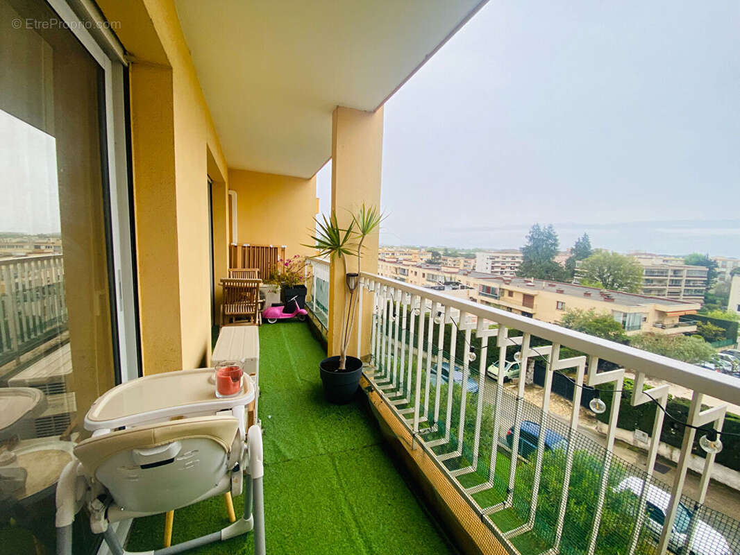 Appartement à MANDELIEU-LA-NAPOULE