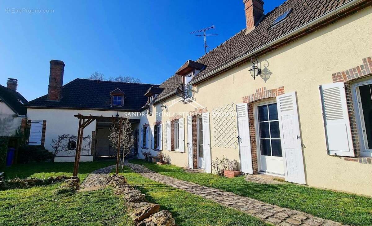 Maison à SAINT-PIAT
