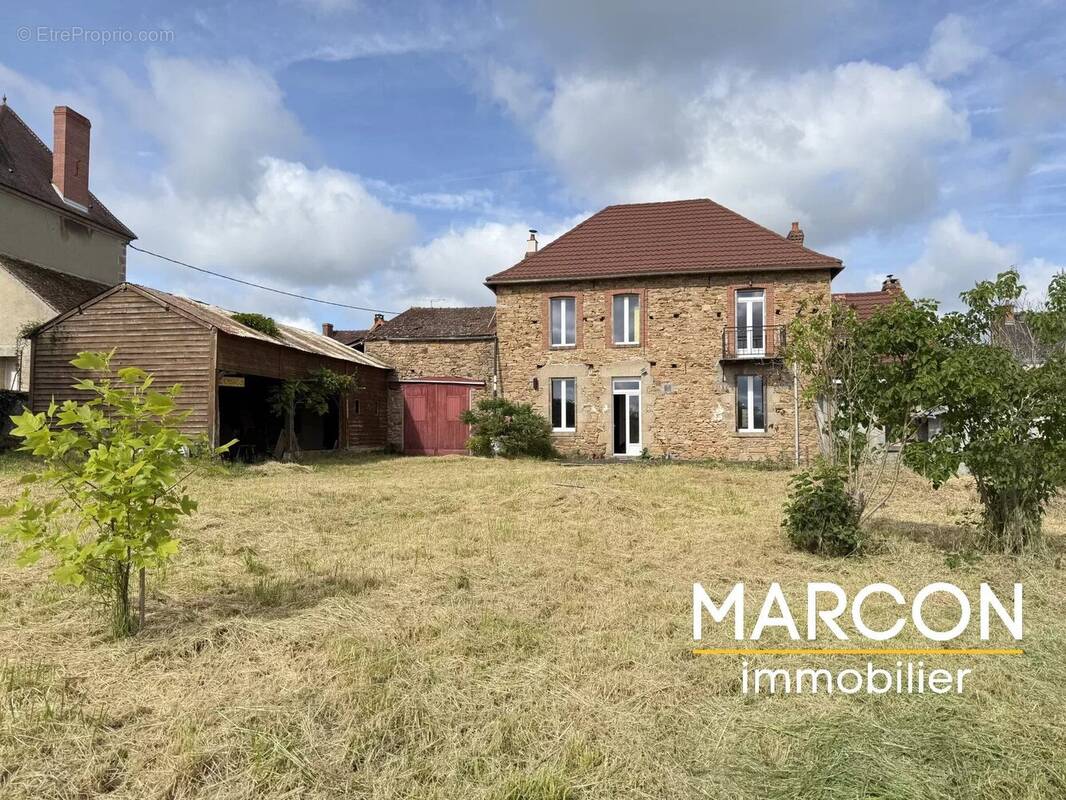 Maison à AIGURANDE