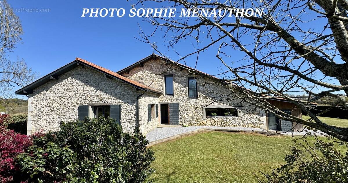 Maison à POUILLON