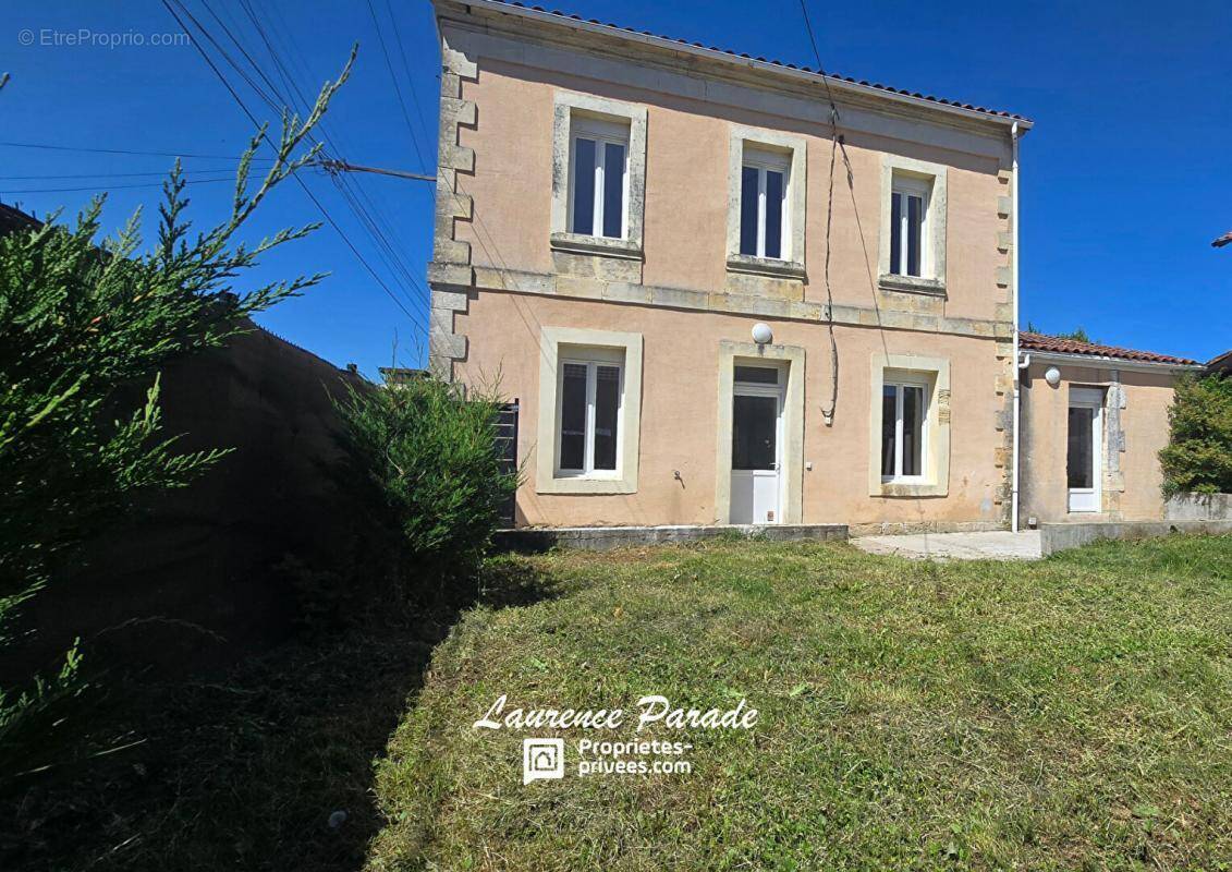 Maison à MONTPON-MENESTEROL