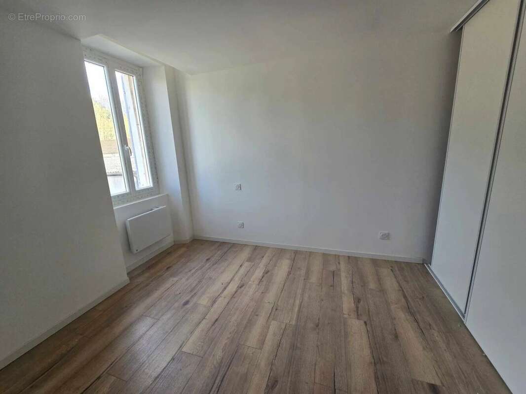 Appartement à LE LUC