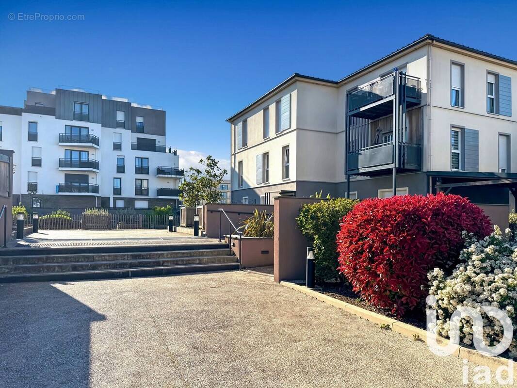 Photo 1 - Appartement à MOISSY-CRAMAYEL
