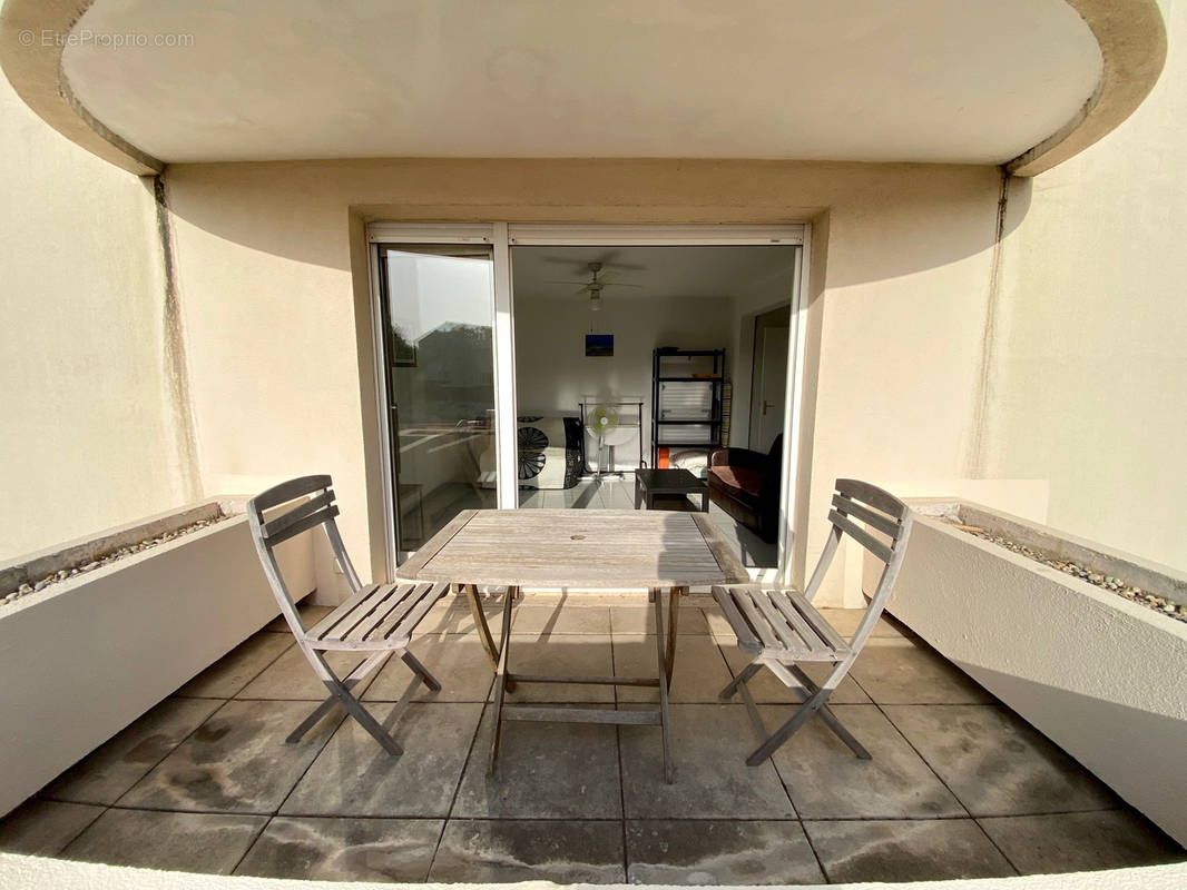 Appartement à LATTES
