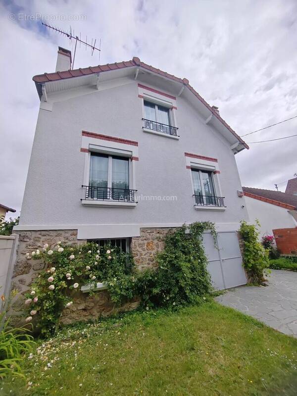 Maison à CHELLES