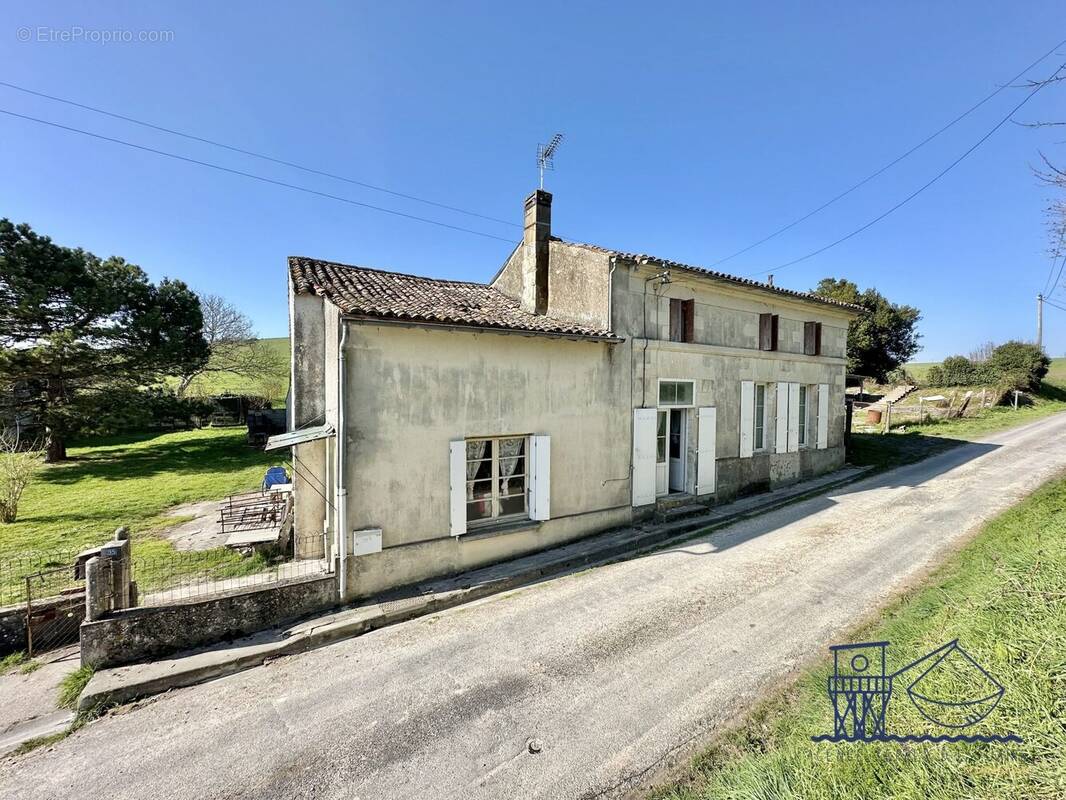Maison à SAINT-FORT-SUR-GIRONDE