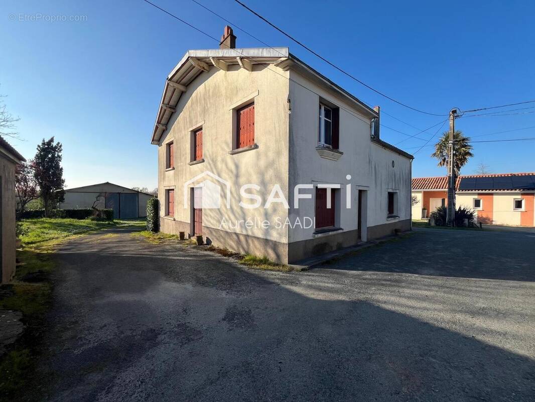 Photo 1 - Maison à MONNIERES