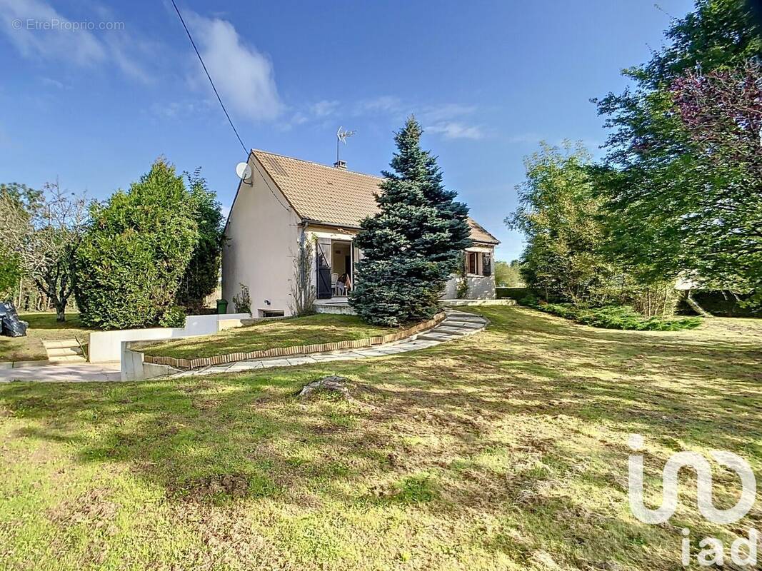 Photo 1 - Maison à CHARNY