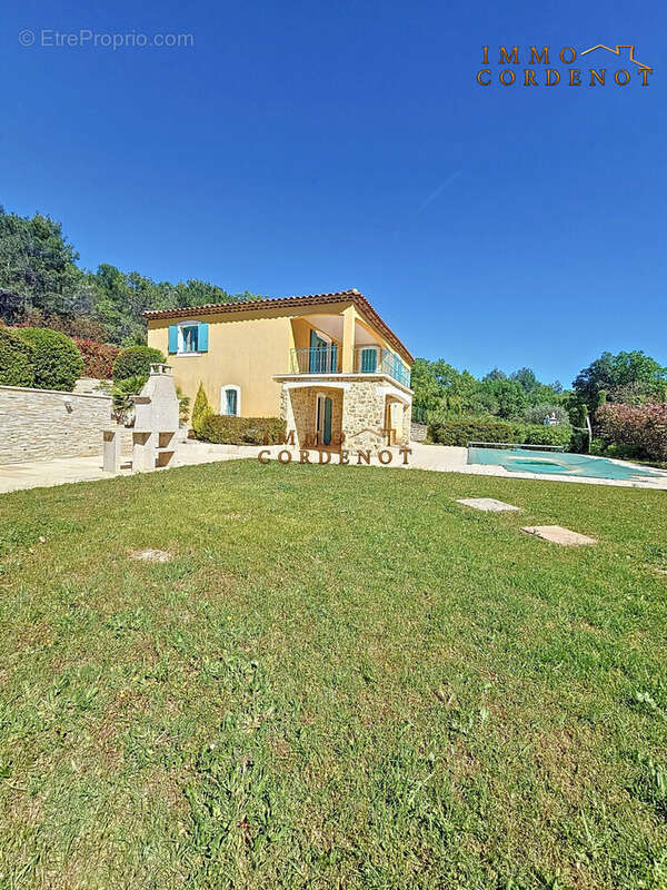 Maison à BESSE-SUR-ISSOLE
