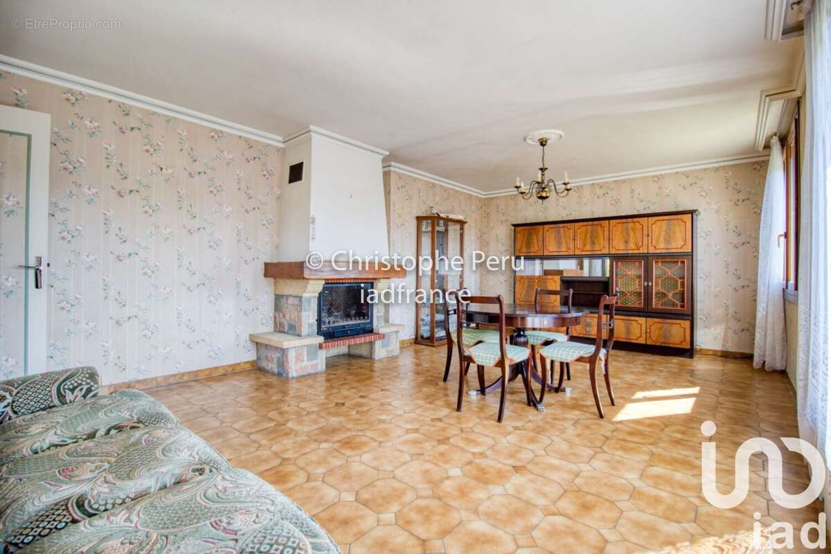 Photo 2 - Maison à MAGNY-EN-VEXIN