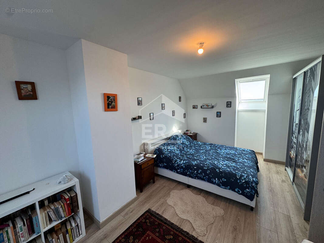 Maison à OYE-PLAGE