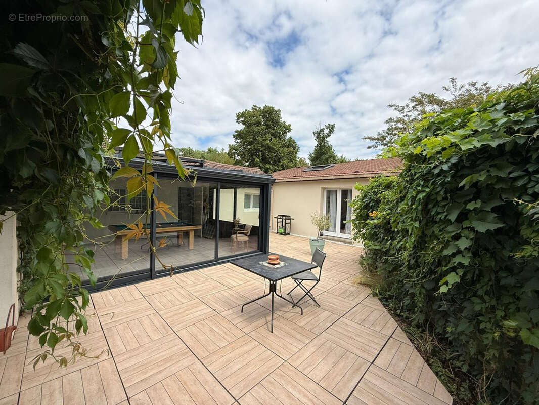 Maison à MORIGNY-CHAMPIGNY