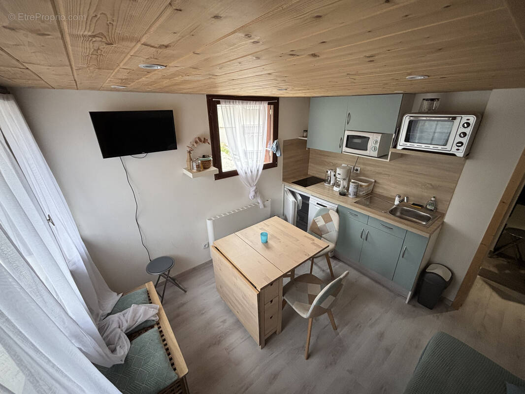 Appartement à SAINT-FRANCOIS-LONGCHAMP