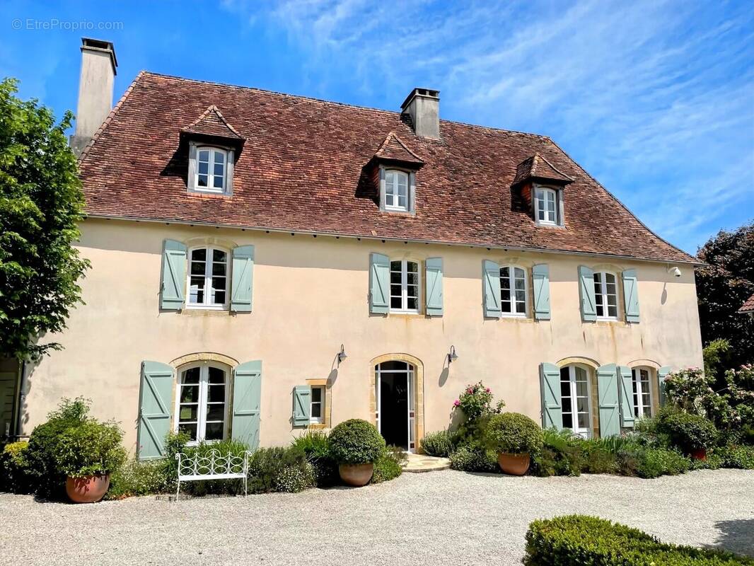 Maison à SARRAZAC