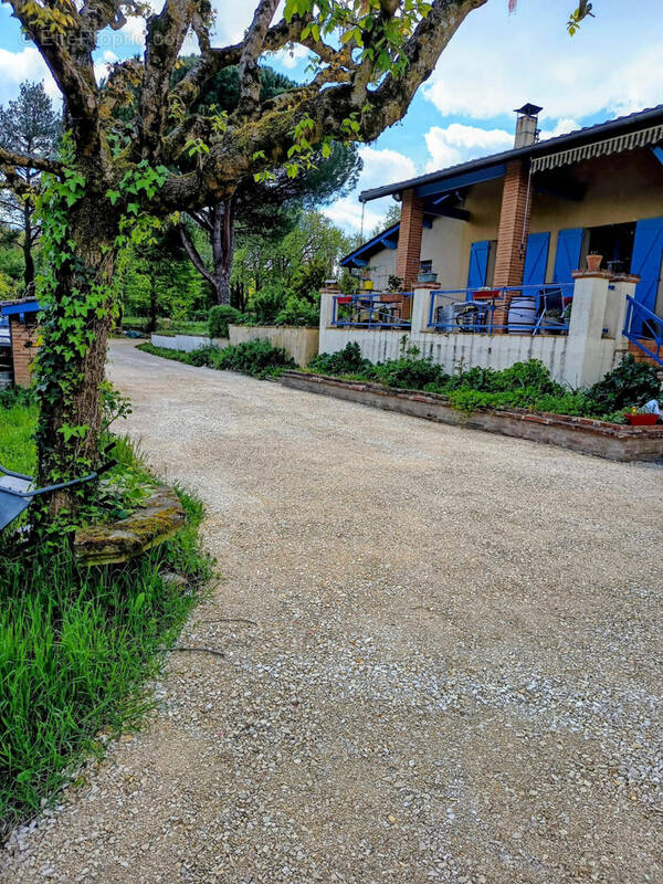 Appartement à MONTBETON