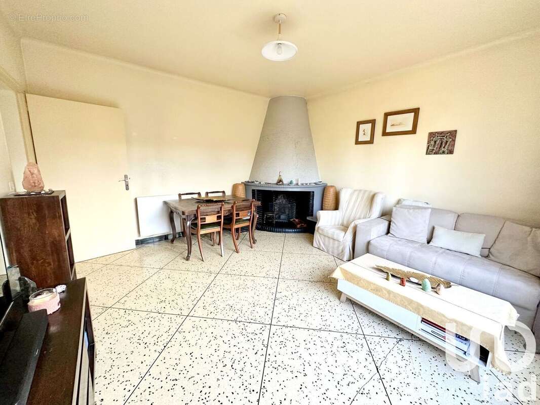 Photo 9 - Appartement à SAINT-RAPHAEL