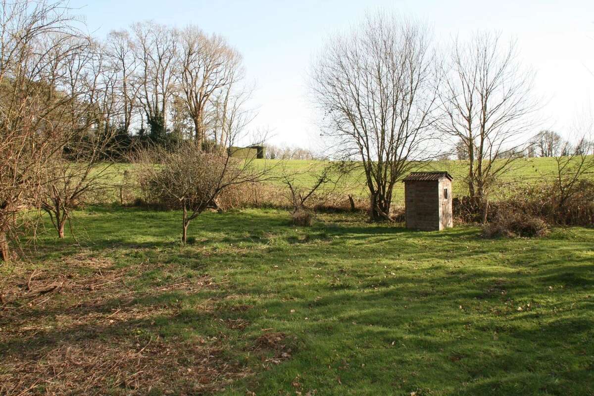 Terrain à JOSSELIN
