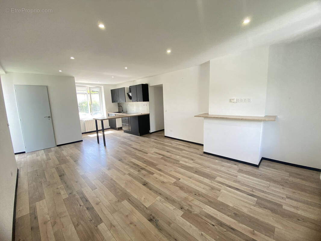 Appartement à SORBIERS