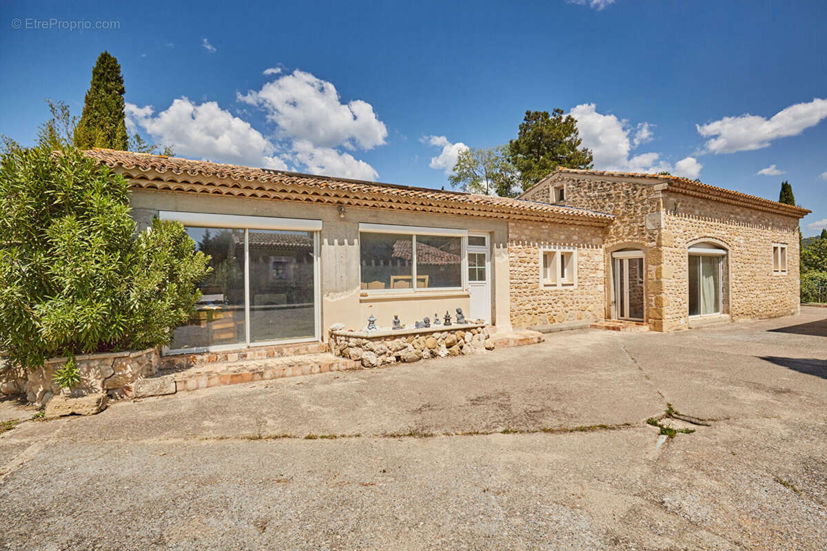Maison à PUYVERT