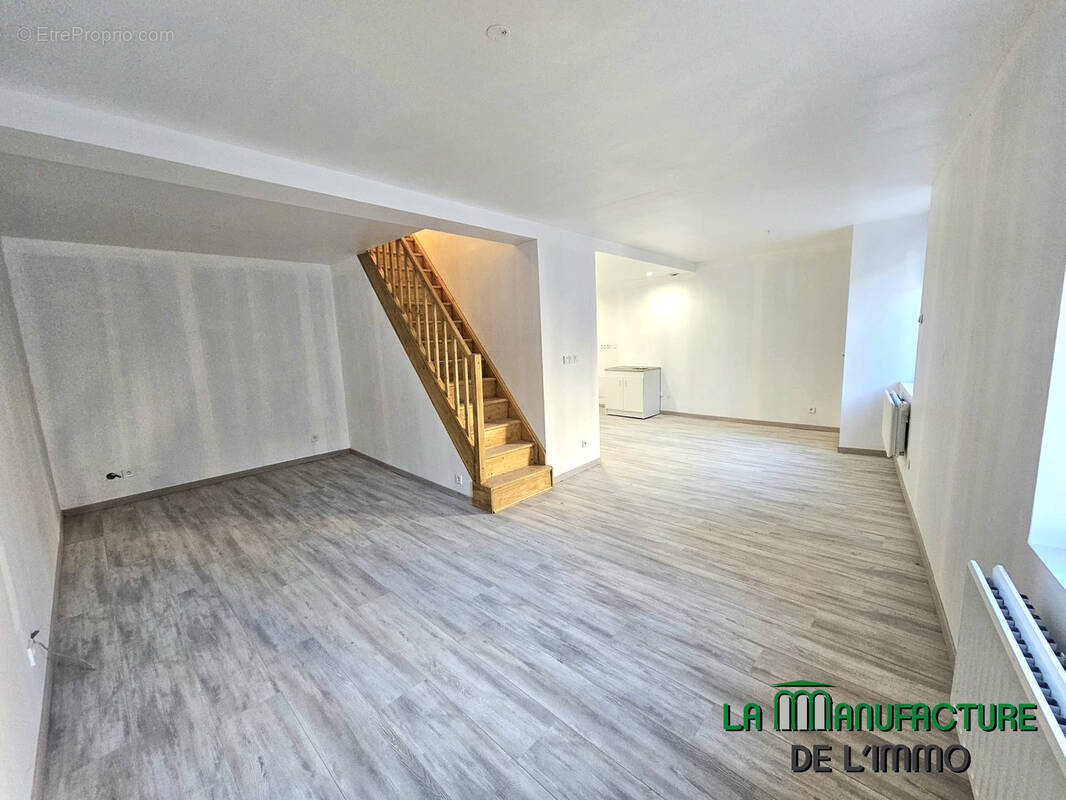 Appartement à FRAISSES