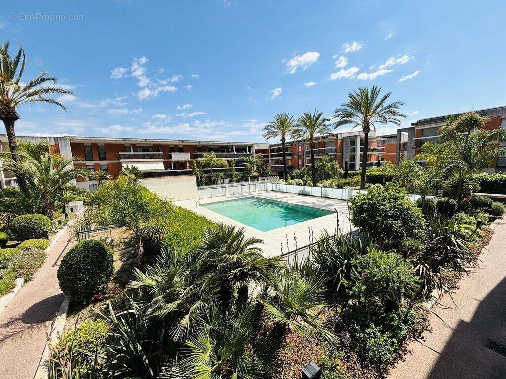 Appartement à VILLENEUVE-LOUBET