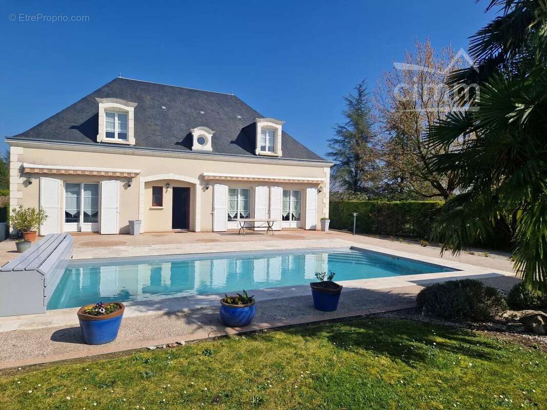 Maison à SAVONNIERES