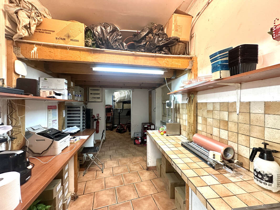Commerce à MARSEILLE-8E