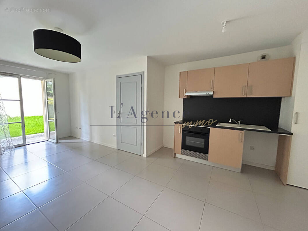 Appartement à LA CHAPELLE-EN-SERVAL