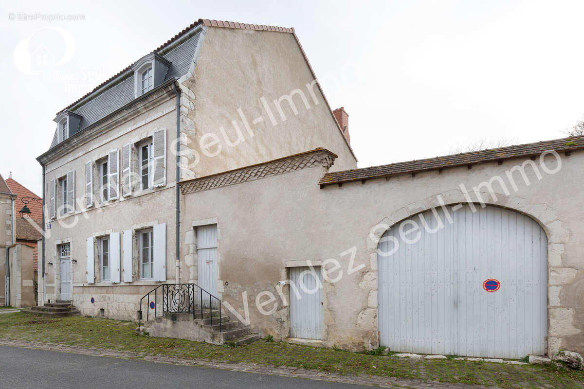 Maison à EBREUIL